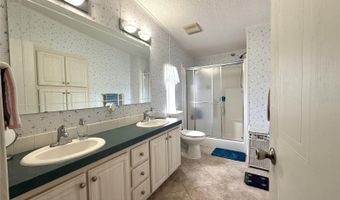 132 S SAINT THOMAS Cir, Apollo Beach, FL 33572