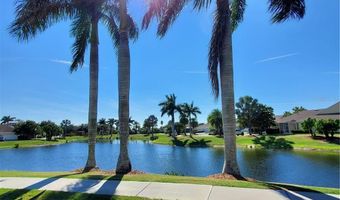 624 WINTERSIDE Dr, Apollo Beach, FL 33572