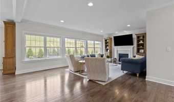216 Hickory Ln, Adams Twp., PA 16046