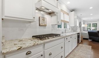 25 Weeping Willow Dr, Bluffton, SC 29910