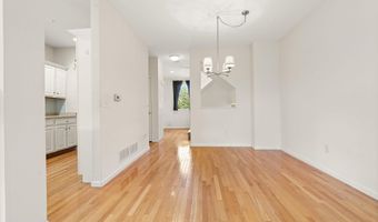 16 Edward Cir, Bedford, NH 03110