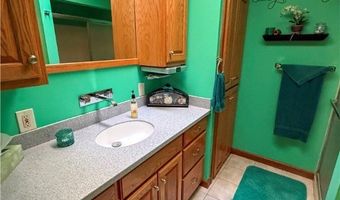 425 Southward Dr, Austintown, OH 44515