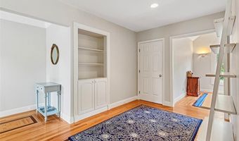 1 Mallard Cove Way, Barrington, RI 02806