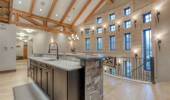 30 Bear Dance Vlg, Bigfork, MT 59911