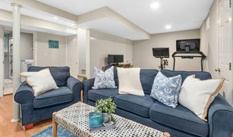 139 Holmes Ave, Darien, CT 06820