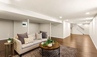 612 W GRAISBURY Ave, Audubon, NJ 08106