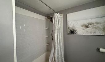 68 Park St, Belfast, ME 04915