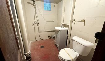 1635 Goodyear Blvd, Akron, OH 44305