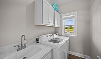 566 Hines Dr, Ayden, NC 28513
