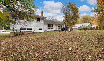 53 Hampton Ave, Auburn, ME 04210