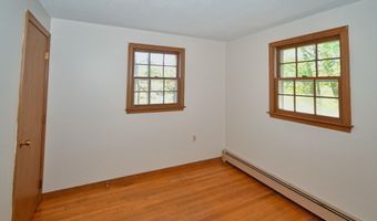 4 Applecrest Rd, Andover, MA 01810