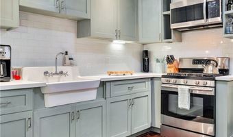 4562 Lomita, Los Angeles, CA 90019