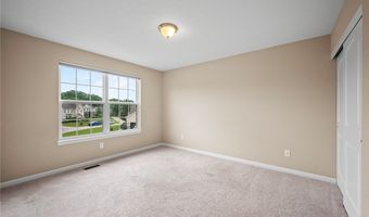 587 Surrey Dr, Aurora, OH 44202