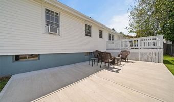 26 City View Pkwy, Johnston, RI 02919