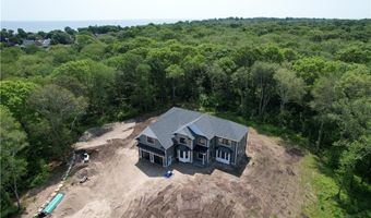 140 S Pier Rd, Narragansett, RI 02882