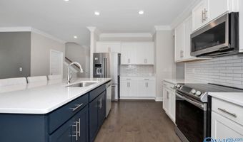 444 Summit Lakes Dr, Athens, AL 35613