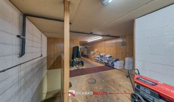 45 E Main St, Byron, WY 82412