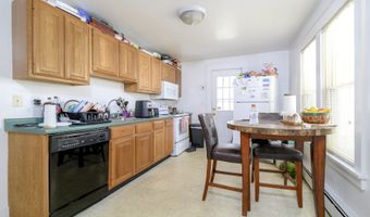 20 Laurel St, Danbury, CT 06810