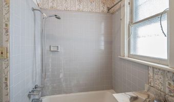 596 Morris St, Albany, NY 12208