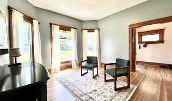1315 Locust St, Atlantic, IA 50022