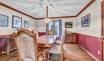 6 Lyndenwood Dr, Brookfield, CT 06804