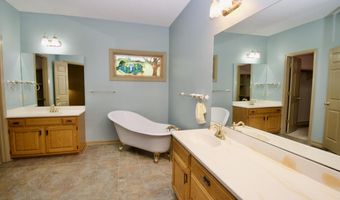1689 Peppertree Dr, Alcoa, TN 37701