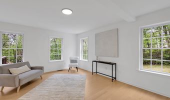 9 A Alice Dr, Burlington, CT 06013