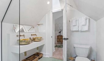 724 Charles Allen Dr NE 4, Atlanta, GA 30308