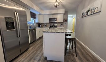 136 Birch Dr, Blakeslee, PA 18610