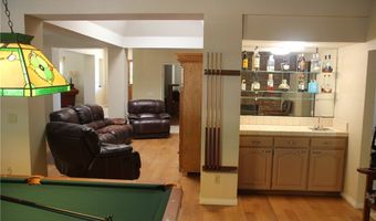 520 Woodland Hills Dr, Escondido, CA 92029