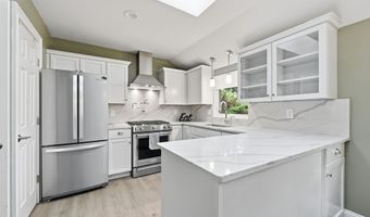 147 Mallard Dr 147, Avon, CT 06001
