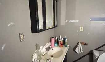2627 Lincoln St, Anderson, IN 46016