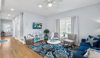 314 Chases Ln C, Middletown, RI 02842