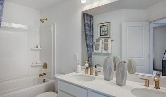 61 Shay St, Angier, NC 27501