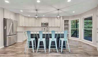 781 Grist Mill Dr E, Acworth, GA 30101