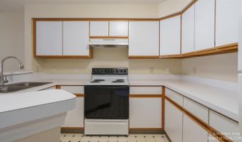 1328 Heatherwood Ln, Ann Arbor, MI 48108