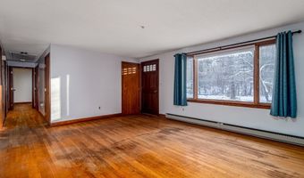 10 Jonathan Dr, Ayer, MA 01432