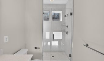 2507 LIGHT St, Baltimore, MD 21230