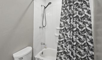 608 Welshire St, Carlsbad, NM 88220