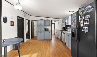 1323 W Kenwood Dr, Austin, IN 47102