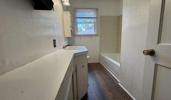 110 Harris St, Bishopville, SC 29010