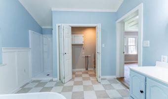 251 W Mark St, Batesville, AR 72501