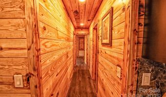 23 Honeysuckle Rdg, Almond, NC 28702