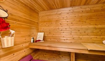 7052 WARDELL St, Annandale, VA 22003