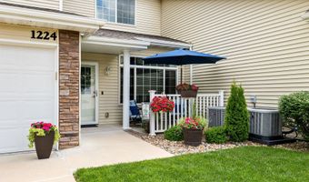 1224 SE Birch Ln, Ankeny, IA 50021