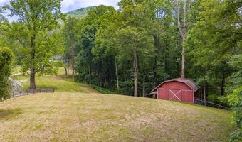 418 Woodpecker Trl, Highlands, NC 28741