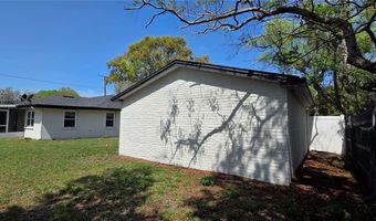 132 JAMES St, Auburndale, FL 33823