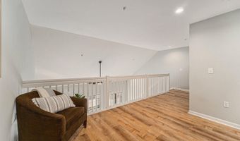 1043 Maiden Ln, Ann Arbor, MI 48105
