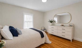 461 River Rd, Lincoln, RI 02865