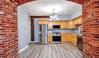 31 Commercial St B, Cranston, RI 02905